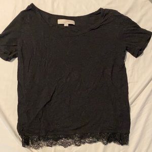 Crew neck t shirt lace trim bottom